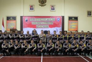 Kapolresta Magelang Beri Arahan Kepada Semua Anggota Bhabinkamtibmas Saat Gelar Apel 2 » IMG 20230215 210309