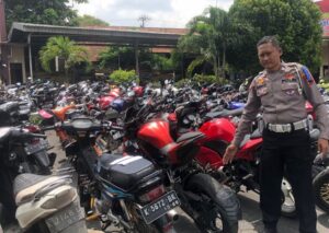 Satlantas Polres Kudus Telah Menindak 2.286 Pelanggar Lalu Lintas Selama Tujuh Hari Dalam Operasi Candi 2023 3 » IMG 20230215 220414