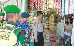 Sinergitas TNI - Polri di Purbalingga Gelar Patroli Ciptakan Situasi Kondusif 2 IMG 20230216 214519