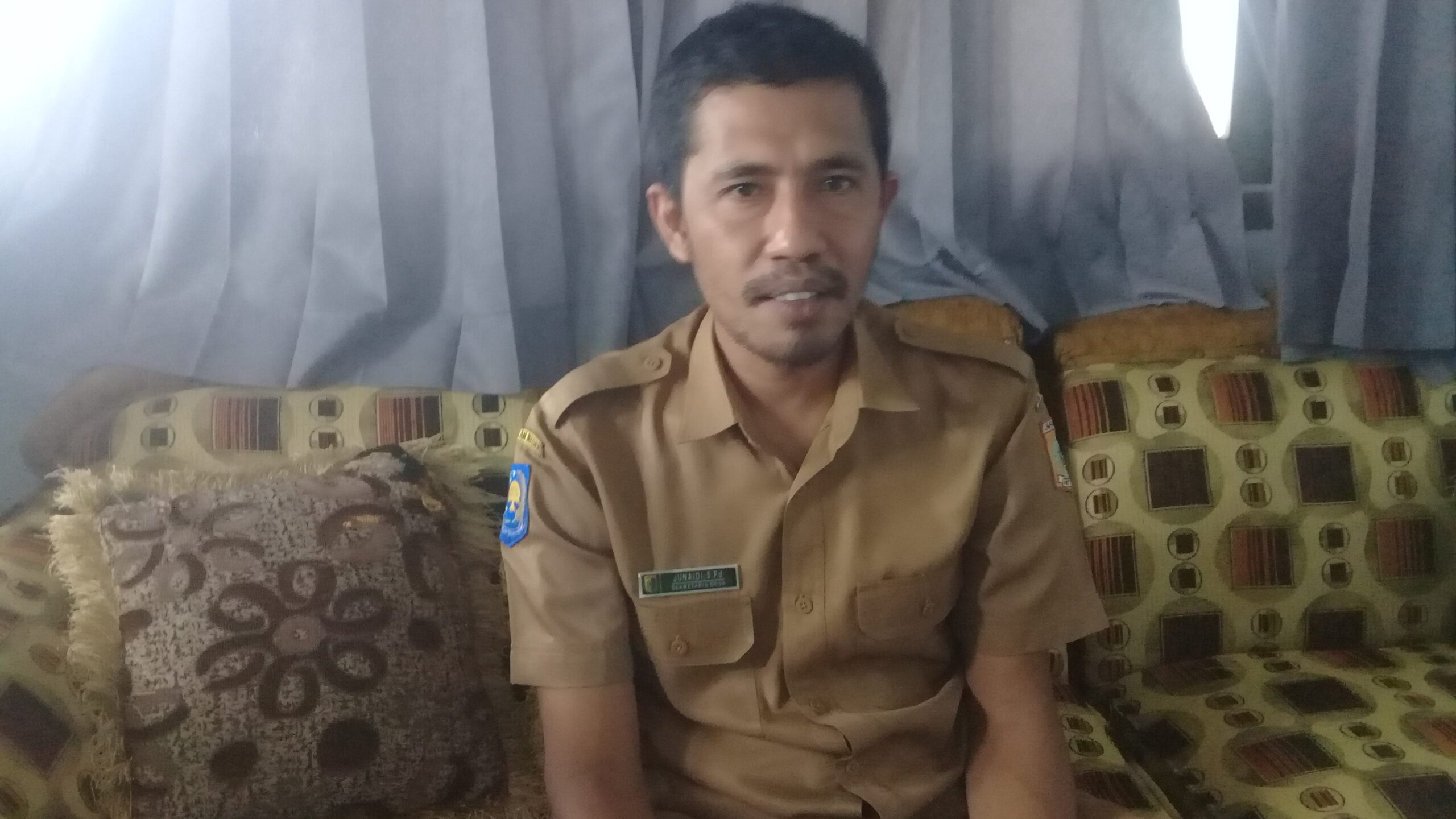 Junaidi S.Pd . Sekdes Telaga Waru Kecamatan Pringgabaya Lotim NTB. 1 scaled