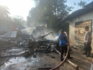 Ngantar Anak Sekolah, Rumah Zulkifli Saragih Hangus Terbakar 2 IMG 20230318 WA0009