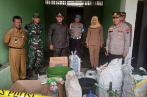 Pabrik Miras "Palsu" Digrebek Polres Kebumen, Warga Mengira Jualan Parfum 2 » IMG 20230403 143621