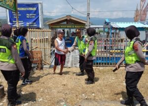 Polres Klaten Berikan Kenyamanan Pada Pengunjung di Beberapa Obyek Wisata Dengan Melaksanakan Patroli Gabungan 3 IMG 20230424 060551