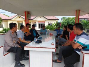 Isu Begu Ganjang Hebohkan Warga di Desa Rawang, Kapolsek Kota Kisaran Mediasi Warga 2 IMG 20230523 WA0050