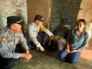 Wujud Polri Melalui Program Berkah,Kapolsek Simpang Empat peduli Masyarakat Kurang Mampu. 2 IMG 20230530 WA0091