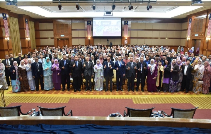 BERSAMA ; PROFESIONAL KESIHATAN BERSEKUTU KKM 4 IMG 20230506 191328