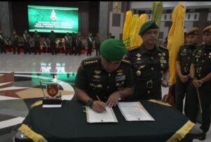 Sertijab Pejabat Kodam dan Komandan Satuan Jajaran Kodam IV/Diponegoro, Pangdam : Berikan Yang Terbaik Demi Kemajuan Satuan 2 IMG 20230530 192222