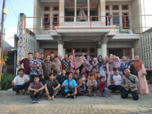 Pembina Dan Puluhan Warga LDII PC Tugu PAC Tugurejo Semarang Antarkan Ustazah Andits Ke Pemalang 2 IMG 20230610 WA0398