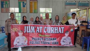 Kapolsek Prapat Janji Gelar Jumat Curhat Dusun IIB Desa Sei Silau Timur 2 » IMG 20230630 WA0120