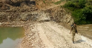 Akibat Tambang Pasir Kuarsa PT TJM DAS Cidahu Sejauh 1 Kilo Meter Terjadi Pedangkalan Parah 2 img 20230612 205031111