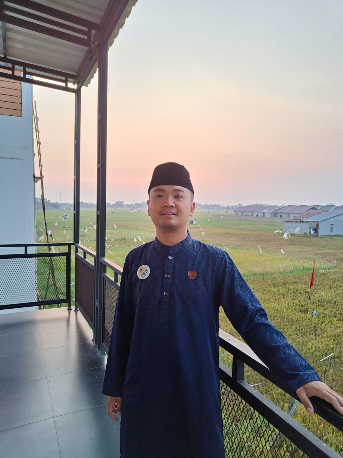 Jangan pandang pengajarnya - Tetapi Ilmu Bermanfaat Dalam, Bacalah Kitab Suci Al-Qur'an Bukan Untuk Tak Kenali diri-Nya (Selamat Hari Santriyah Di Dunia) 7 IMG 20231022 WA0018
