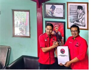 Ratusan Pendukung Dan Simpatisan Mengantarkan Kevin Maju Sebagai Calon Walikota Solo 3 IMG 20240515 WA0407