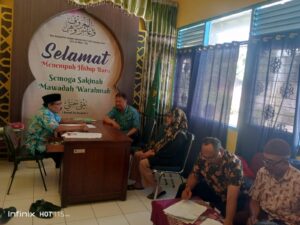 Kepala KUA Ngaliyan Semarang Pimpin Pelaksanaan Ikrar wakaf 2 IMG 20240712 WA04501