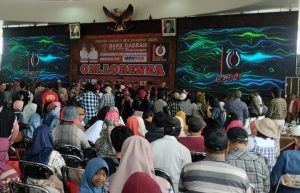 Rumah Dinas Bupati - di Geruduk Masa (Om Lorenza), Ngebludak Antusiasme BDK 2025, Jawa Tengah 4 IMG 20250420 105137