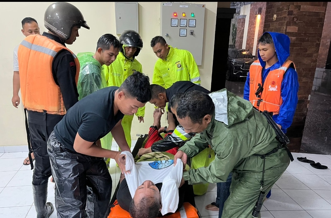 Banjir dan Longsor melanda Bali, Polri Kerahkan Personel Bantu Penanganan