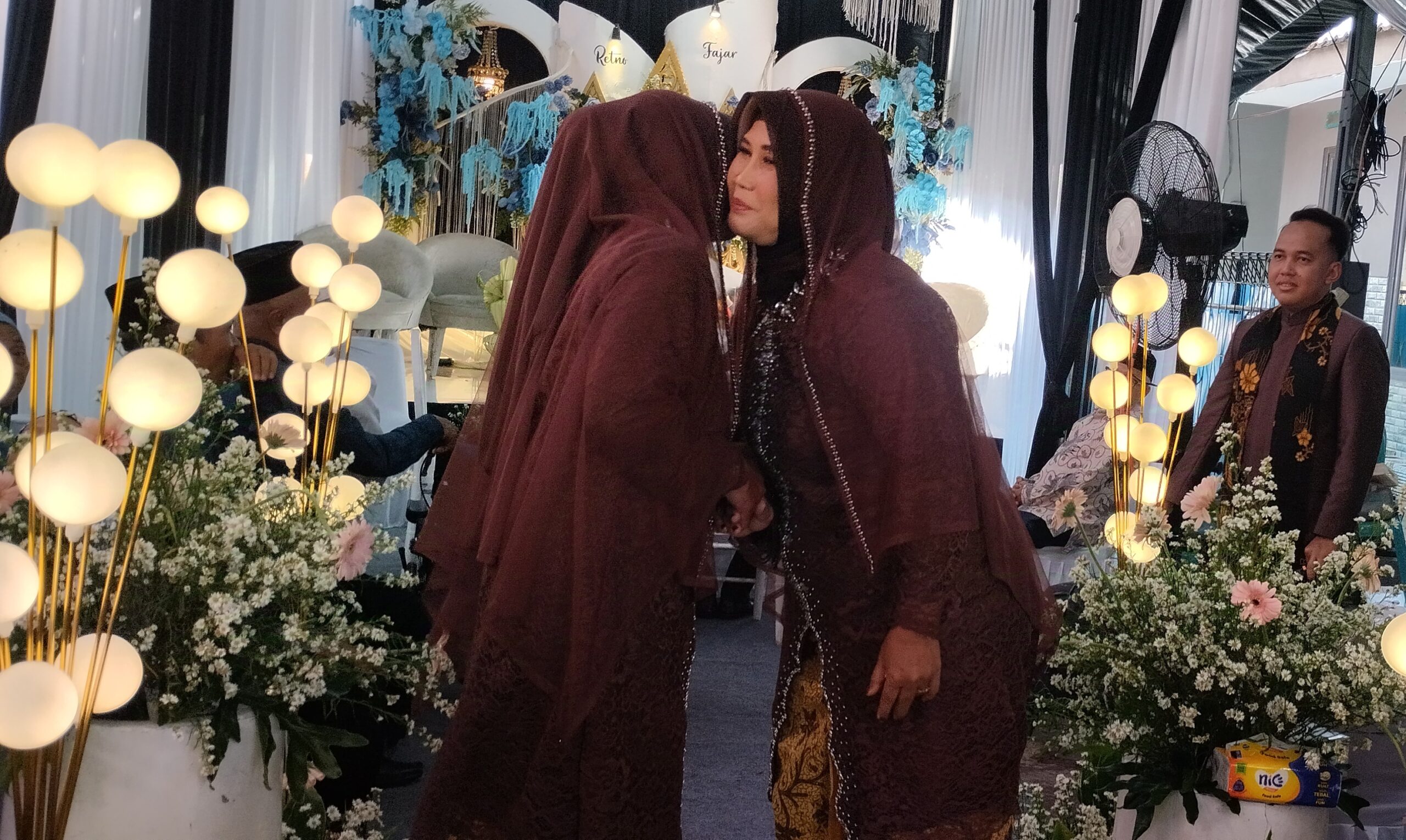 Kebahagiaan Kedua Guru Pendidik Mempelai Keluarga Satukan Rasa Menikah Dalam Akad Menjemput Keharmonisan Rukun Rumah Tangga "Ketaatan Bersama Habluminallah Wa' Habluminanass 3 IMG 20251225 083946 scaled