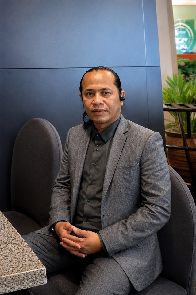 Presiden RI H.Jend.Prabowo Subianto Didoakan RAKYAT KECIL MEMOHON HAK ANAK DAN ISTERI KAMI Bagaimana? “BEBASKAN KAMI PAK HAJI JENDRAL Doa’ SUARA RAKYAT ADA MENYERTAI PEMIMPIN BERADAB IHSAN”