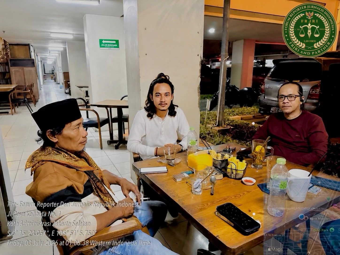 Babinsa bersama SPPG Distribusikan Makanan Bergizi Ke Ribuan Pelajar Pebayuran
