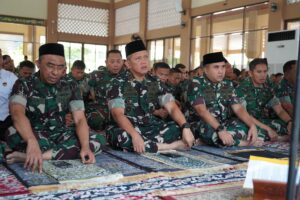 Pangdam IV/Diponegoro Bersama Prajurit Gelar Doa Syukur HUT ke-81 RI 2 IMG 20260815 WA0029