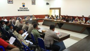 Polres Wonosobo Gandeng Patron UI Kaji Kemacetan Jalur Wisata Dieng 2 IMG 20260820 WA0113