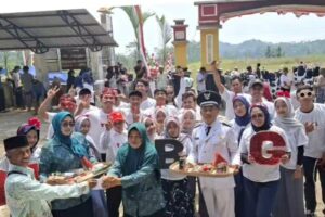 Peringati HUT RI ke-81, Pemdes Medono Gelar Upacara Bersama Elemen Masyarakat dan Karnaval Budaya 3 IMG 20260817 214527