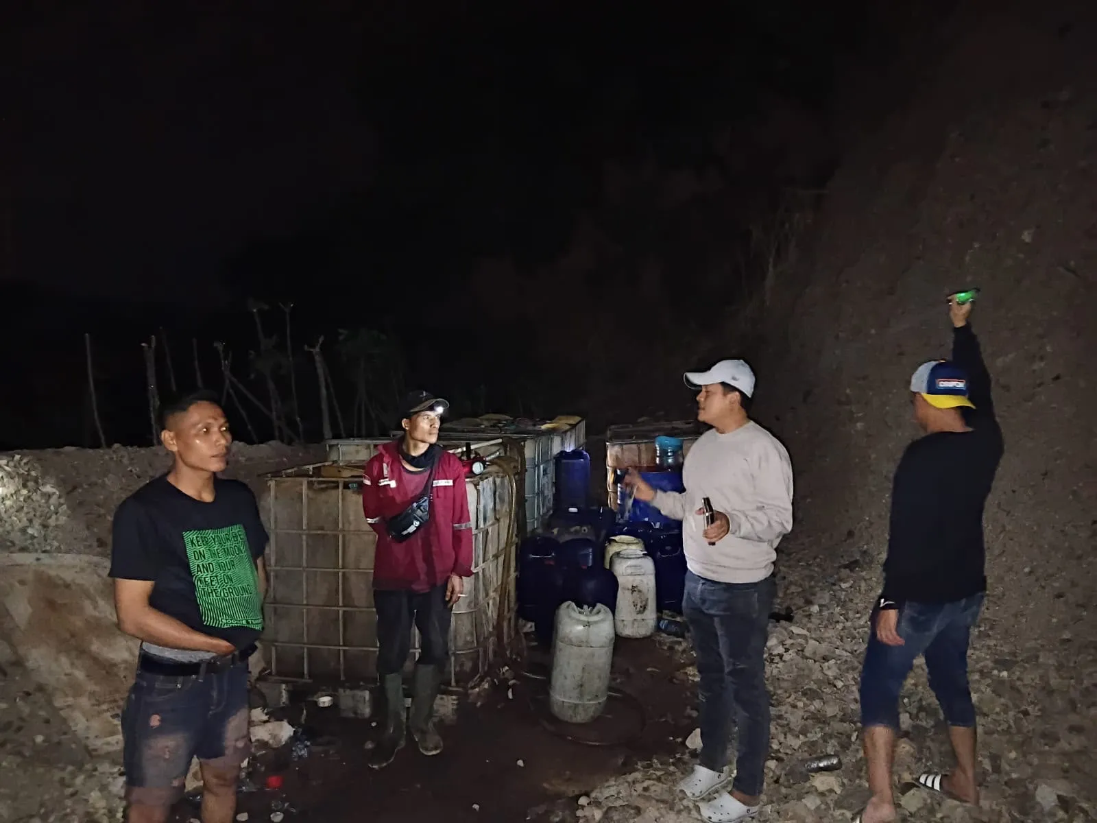 Kuasa Gelap : Perjanjian Darah – Dibalik Pintu Dunia Layar Lebar, Cukup 25 K  Nontin Dapatkan